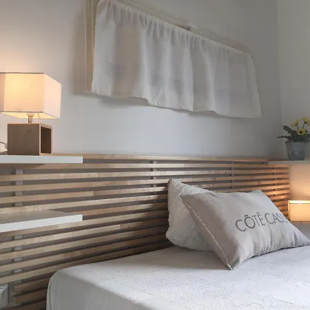 Large Private Garden, Quiet 2-bedroom Apartment, Air Conditioning, Wifi, Parking *