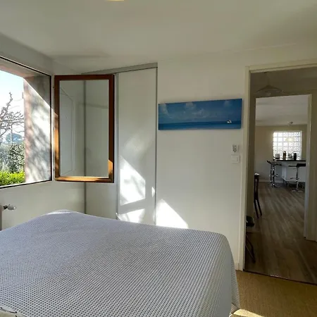 Lejlighed Large Private Garden, Quiet 2-bedroom Apartment, Air Conditioning, Wifi, Parking Cassis