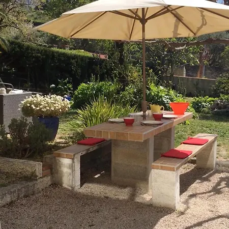 Daire Large Private Garden, Quiet 2-bedroom Apartment, Air Conditioning, Wifi, Parking Cassis