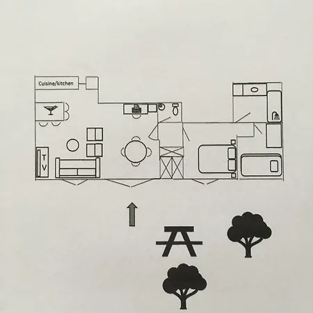 Large Private Garden, Quiet 2-bedroom Apartment, Air Conditioning, Wifi, Parking Apartment *